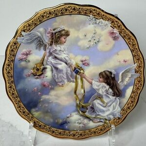 Sandra Kuck's Collector Plates Gently Giving Heavenly Hideaway Precious Angels